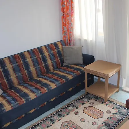 Hotel de apartamente Gunisigi Apart