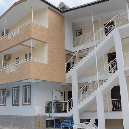 Hotel de apartamente Gunisigi Apart Side