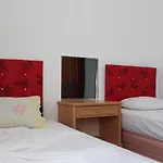 Gunisigi Apart Appart hôtel *