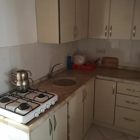 Gunisigi Apart Сиде