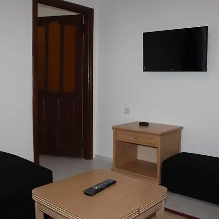 Ξενοδοχείο με διαμερίσματα Gunisigi Apart *