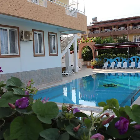 Ξενοδοχείο με διαμερίσματα Gunisigi Apart