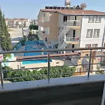 Aparthotel Gunisigi Apart